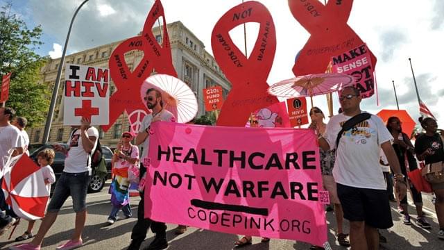 stop the war on drugs start treating people! stop the war on drugs start treating people!