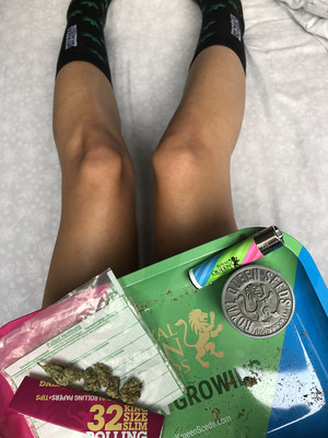 Skarpetki z liśćmi marihuany od RQS